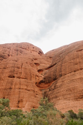 Notches in rock formations