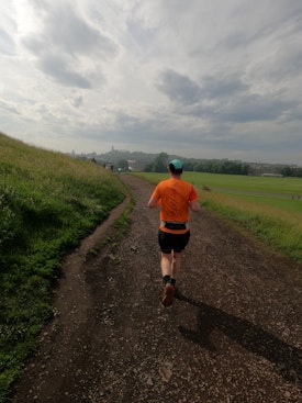 Gordon running down Arthur's Seat